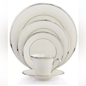 Lenox Solitaire White 5 Piece Place Setting